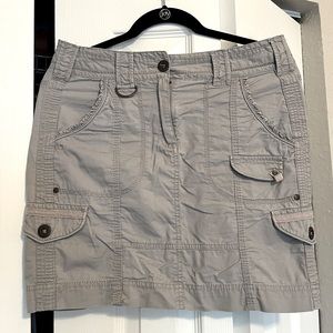 Cute cargo skirt. Size 4. Gray